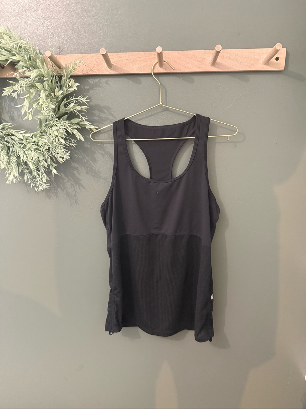 Fabletics Black Racerback Women’s Tank Top